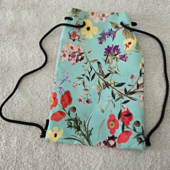 Triangl blue floral print bag - Picture 3 of 3